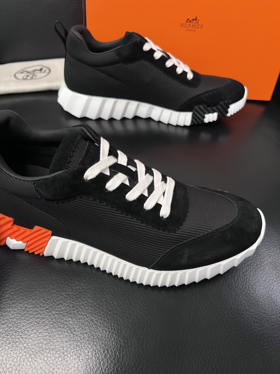 带飞机盒  Hermes  高品质  顶级工艺品  爱马仕 专柜同步发售原厂配置，意大利进口原版牛皮面料