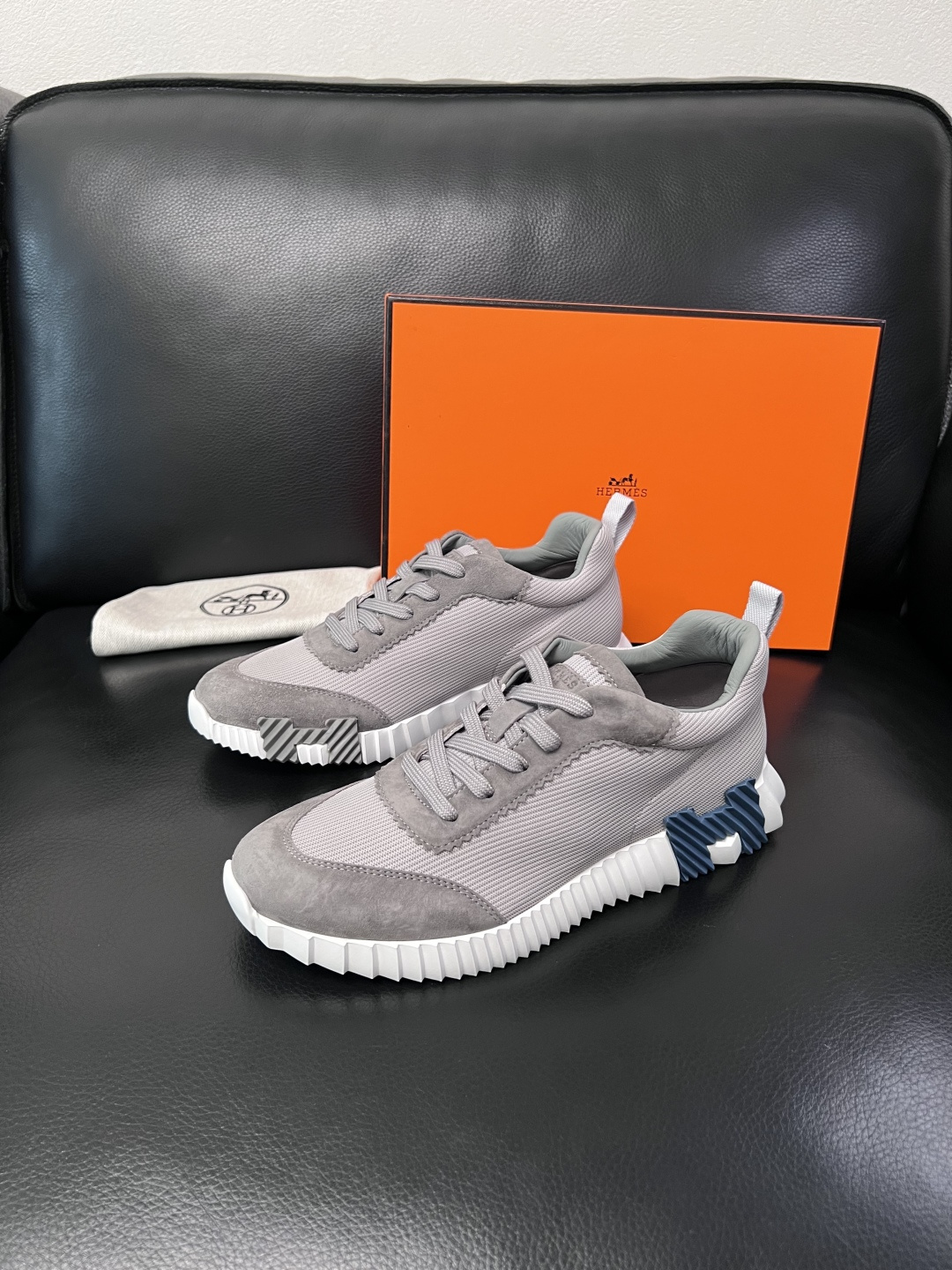 带飞机盒  Hermes  高品质  顶级工艺品  爱马仕 专柜同步发售原厂配置，意大利进口原版牛皮面料