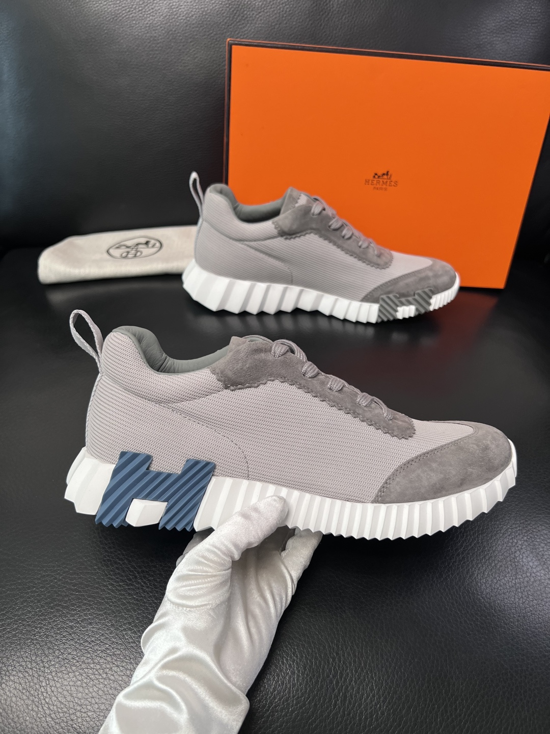 带飞机盒  Hermes  高品质  顶级工艺品  爱马仕 专柜同步发售原厂配置，意大利进口原版牛皮面料