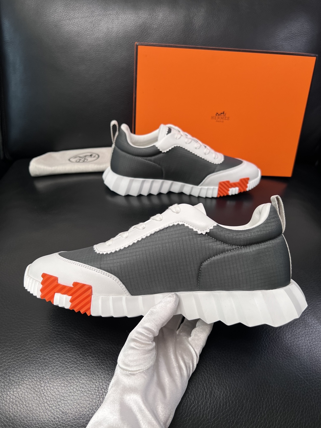 带飞机盒  Hermes  高品质  顶级工艺品  爱马仕 专柜同步发售原厂配置，意大利进口原版牛皮面料
