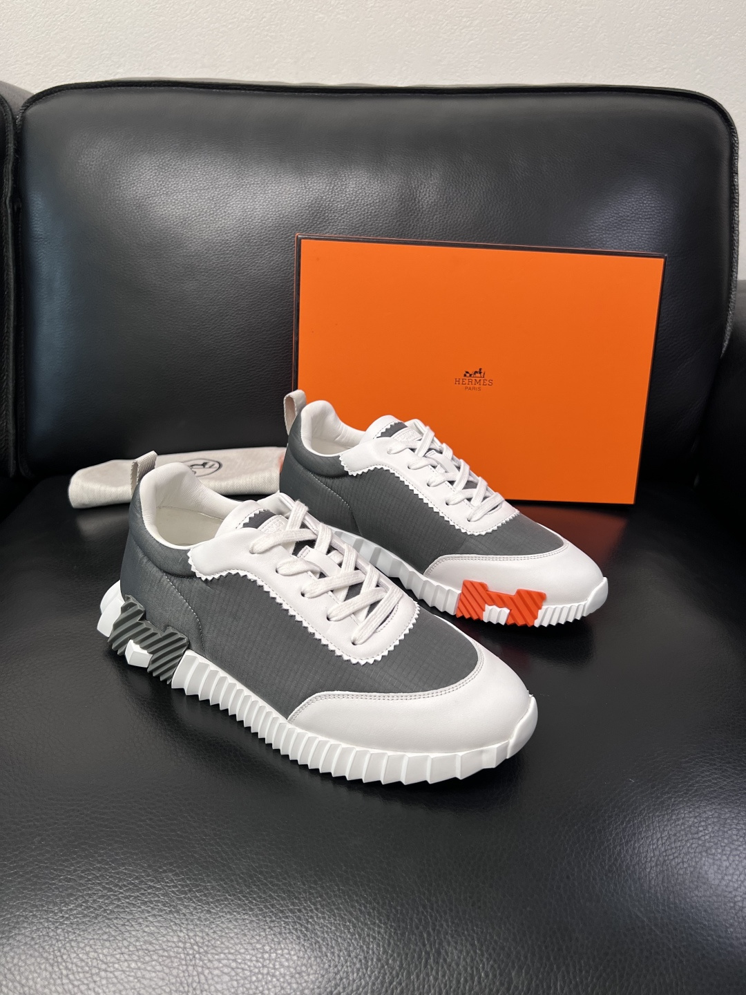 带飞机盒  Hermes  高品质  顶级工艺品  爱马仕 专柜同步发售原厂配置，意大利进口原版牛皮面料