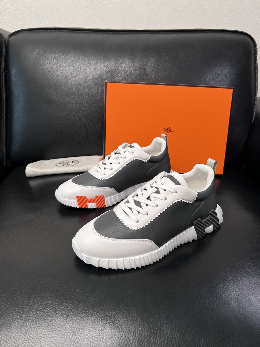 带飞机盒  Hermes  高品质  顶级工艺品  爱马仕 专柜同步发售原厂配置，意大利进口原版牛皮面料