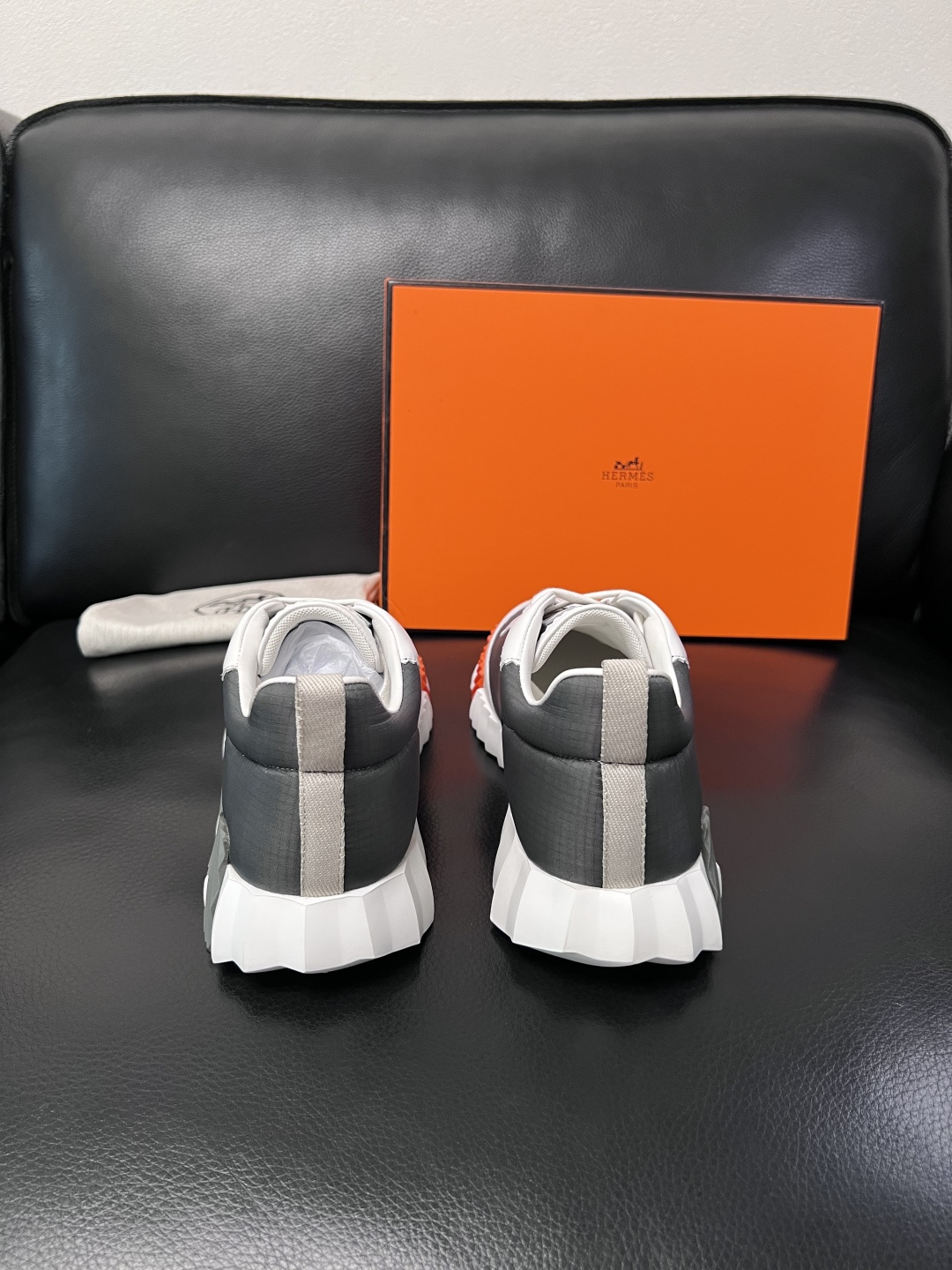 带飞机盒  Hermes  高品质  顶级工艺品  爱马仕 专柜同步发售原厂配置，意大利进口原版牛皮面料