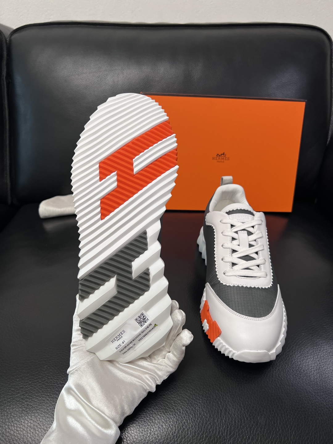 带飞机盒  Hermes  高品质  顶级工艺品  爱马仕 专柜同步发售原厂配置，意大利进口原版牛皮面料