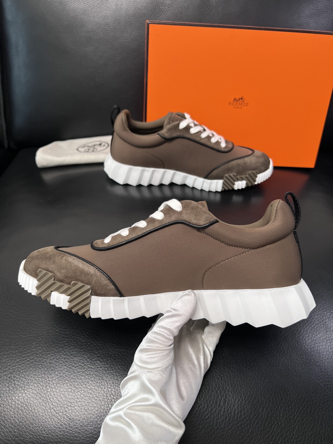 带飞机盒  Hermes  高品质  顶级工艺品  爱马仕 专柜同步发售原厂配置，意大利进口原版牛皮面料