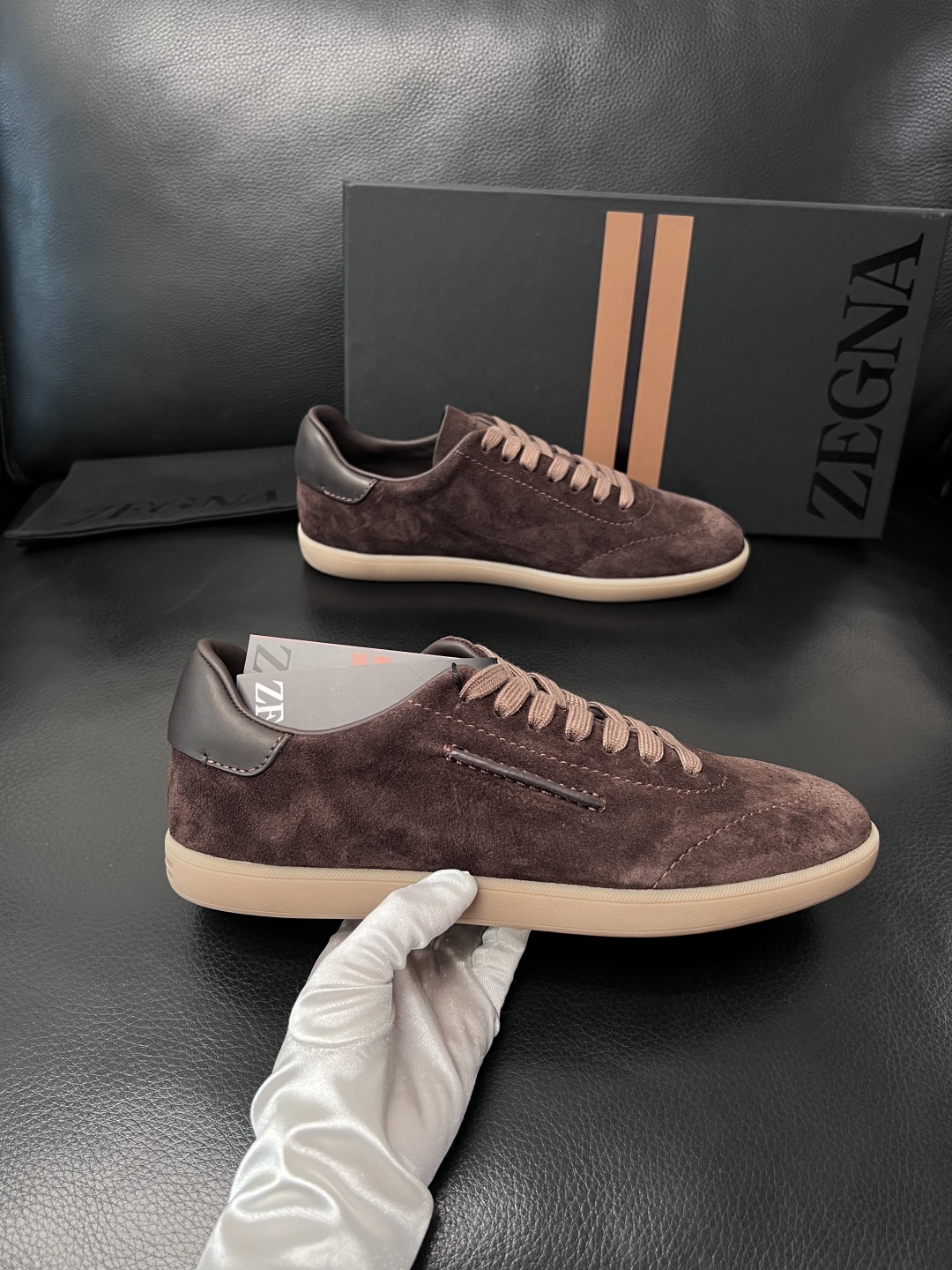 Zegna  高品质  顶级工艺品  杰尼亚  专柜新款原厂配置，意大利进口牛皮面料，进口牛里垫，透气舒