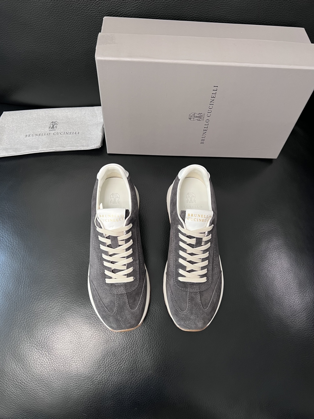 Brunello Cucinelli  高品质 顶级工艺品  BC  专柜同步原厂配置，意大利进口牛皮面