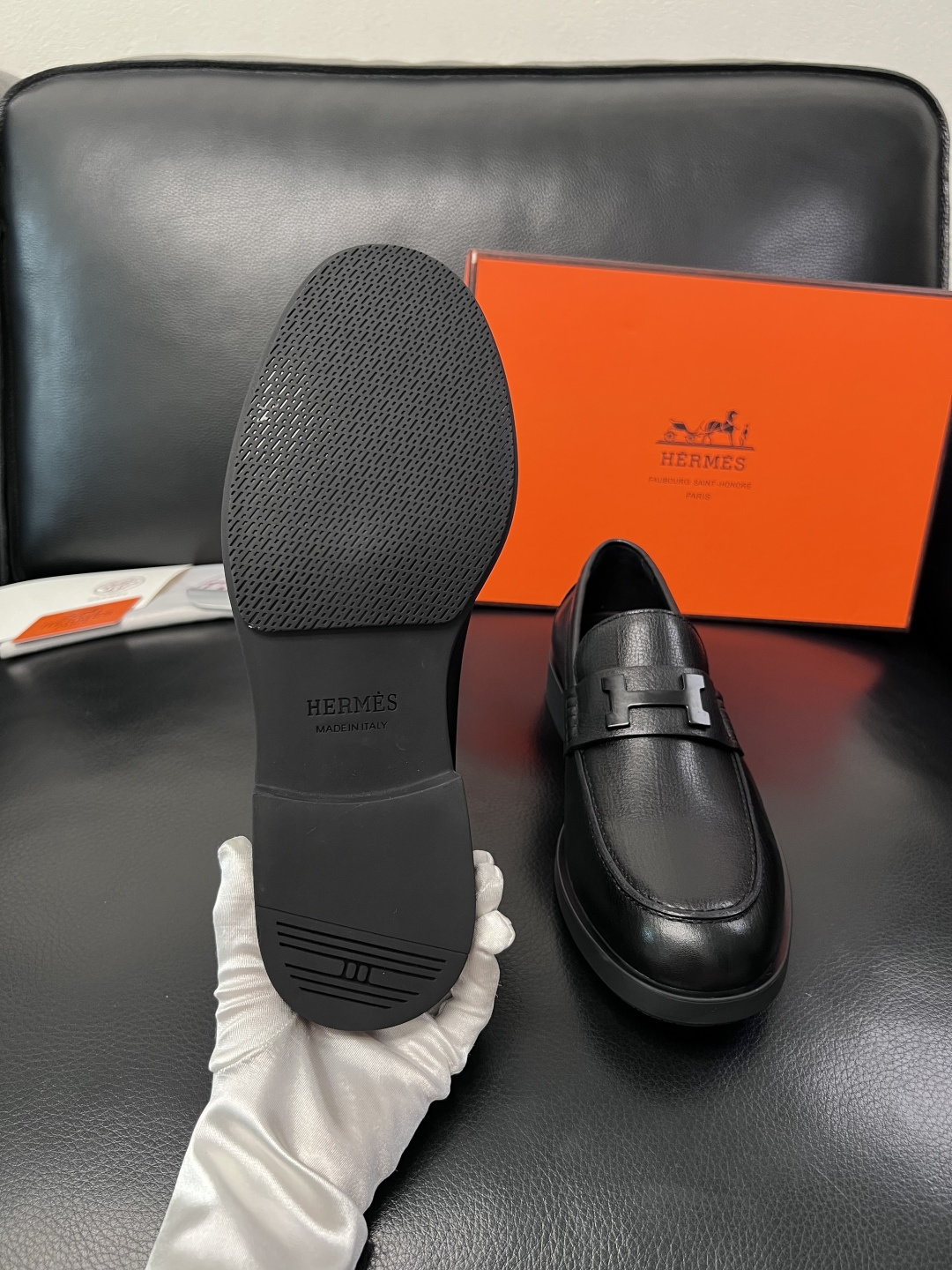 Hermes  高品质  顶级工艺品  爱马仕 皮鞋专柜同步发售原厂配置，意大利进口原版牛皮面料，高品质