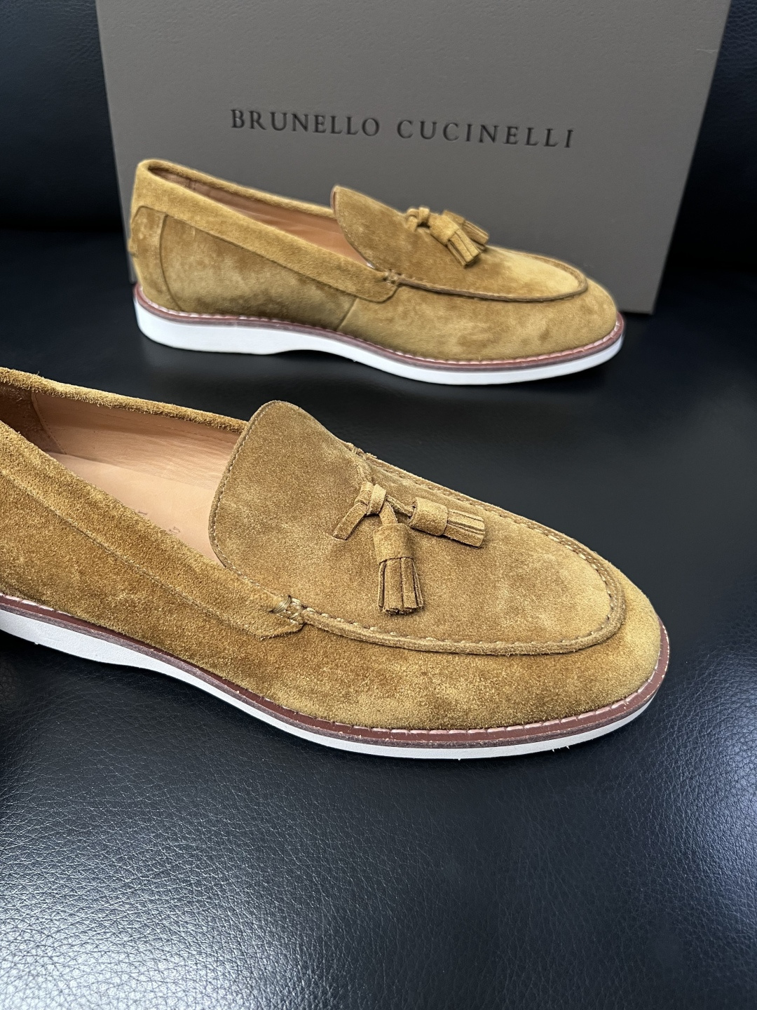 Brunello Cucinelli  高品质 顶级工艺品  BC  专柜同步原厂配置，意大利进口牛皮面
