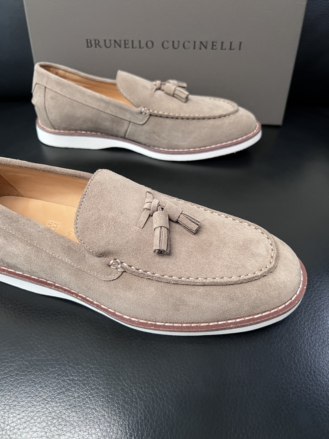 Brunello Cucinelli  高品质 顶级工艺品  BC  专柜同步原厂配置，意大利进口牛皮面