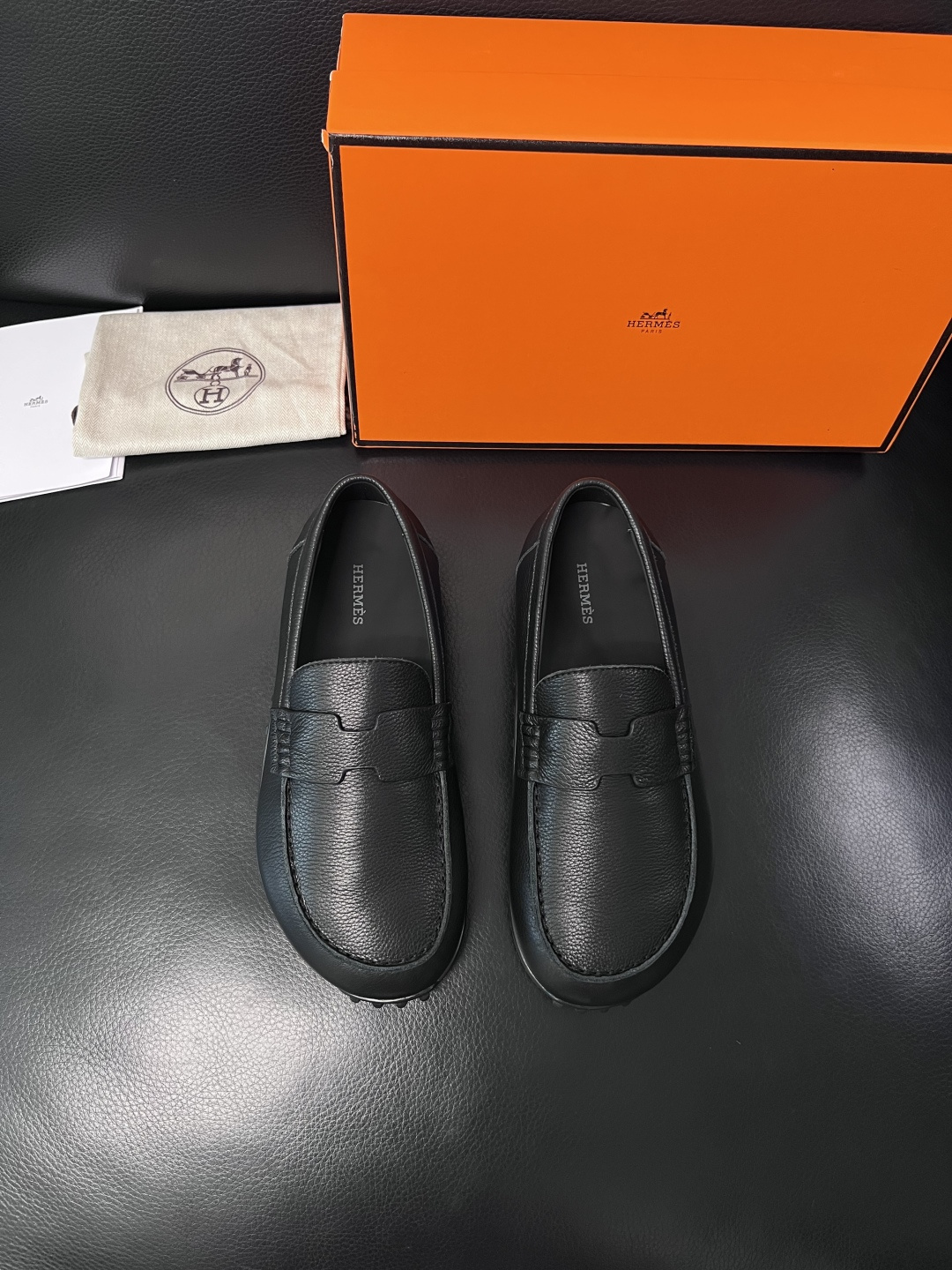 Hermes  高品质  顶级工艺品  爱马仕 专柜同步发售原厂配置，意大利进口原版牛皮面料，高品质拼接