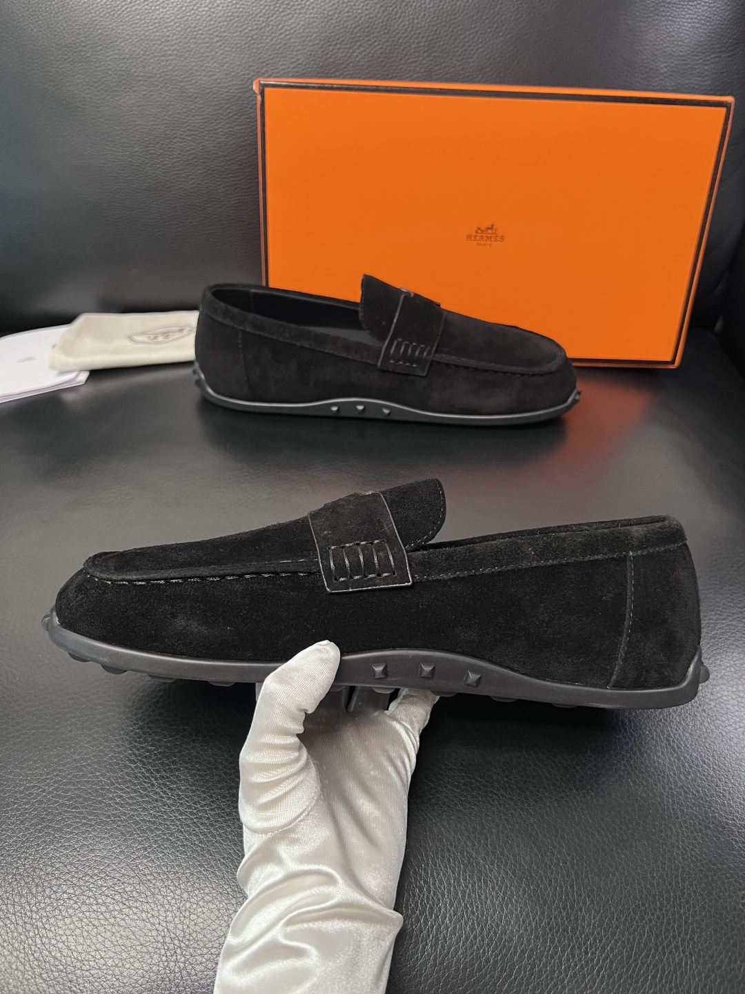 Hermes  高品质  顶级工艺品  爱马仕 专柜同步发售原厂配置，意大利进口原版牛皮面料，高品质拼接