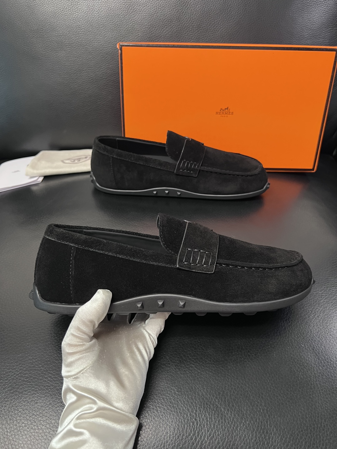 Hermes  高品质  顶级工艺品  爱马仕 专柜同步发售原厂配置，意大利进口原版牛皮面料，高品质拼接