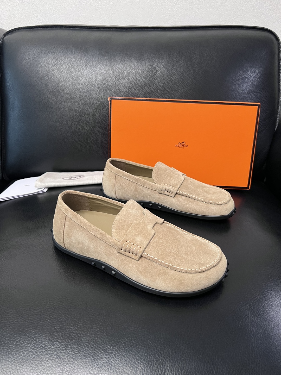 Hermes  高品质  顶级工艺品  爱马仕 专柜同步发售原厂配置，意大利进口原版牛皮面料，高品质拼接