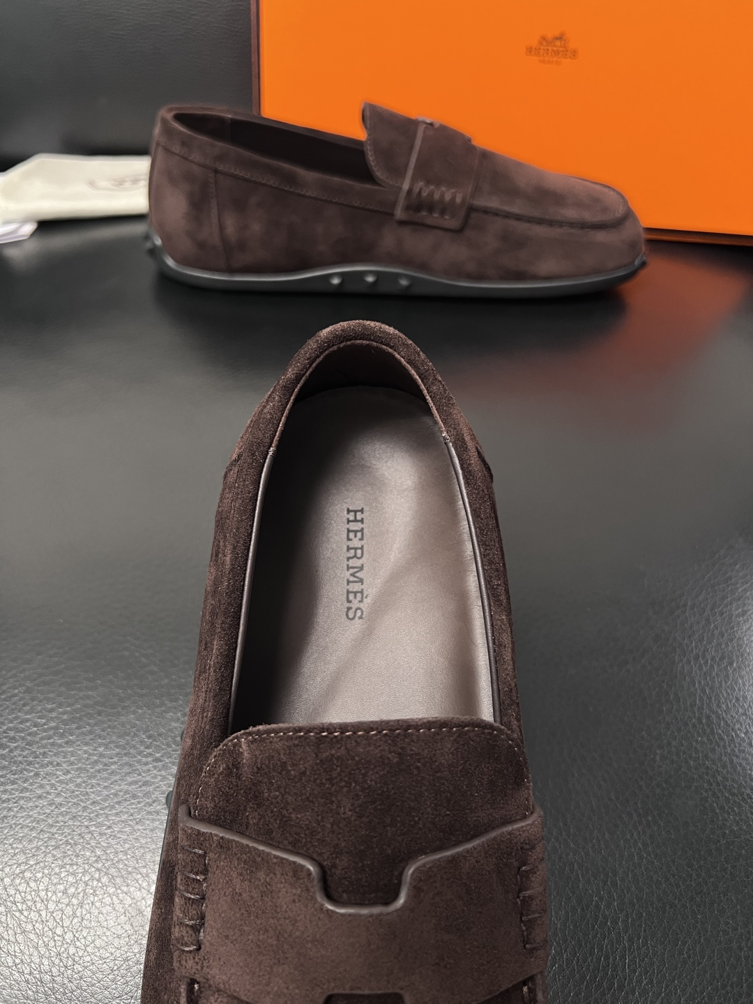 Hermes  高品质  顶级工艺品  爱马仕 专柜同步发售原厂配置，意大利进口原版牛皮面料，高品质拼接
