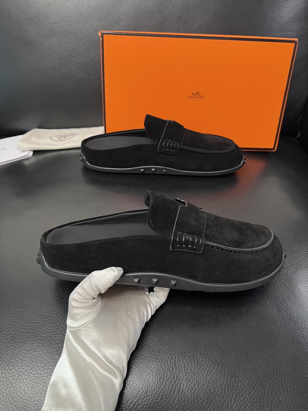 Hermes  高品质  顶级工艺品  爱马仕 专柜同步发售原厂配置，意大利进口原版牛皮面料，高品质拼接