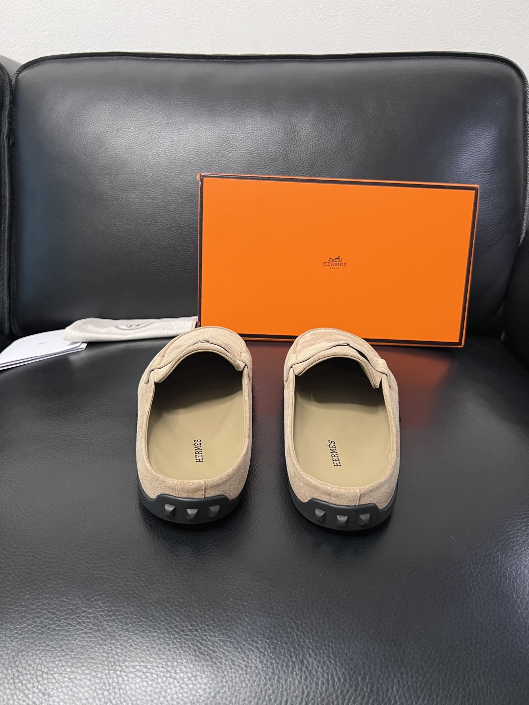 Hermes  高品质  顶级工艺品  爱马仕 专柜同步发售原厂配置，意大利进口原版牛皮面料，高品质拼接
