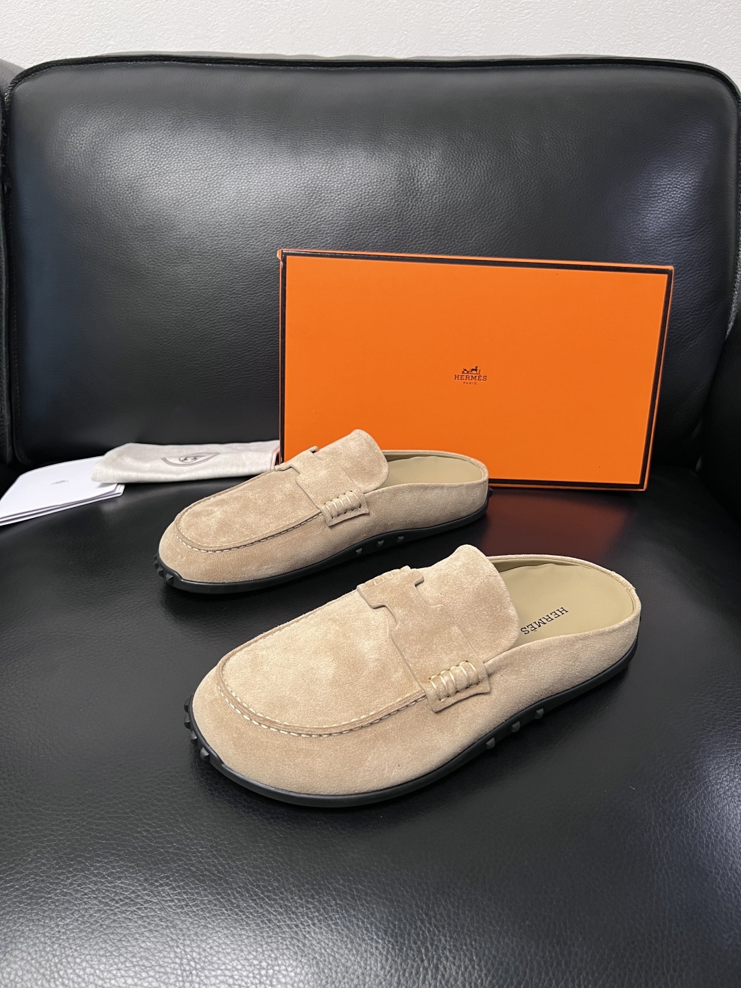 Hermes  高品质  顶级工艺品  爱马仕 专柜同步发售原厂配置，意大利进口原版牛皮面料，高品质拼接