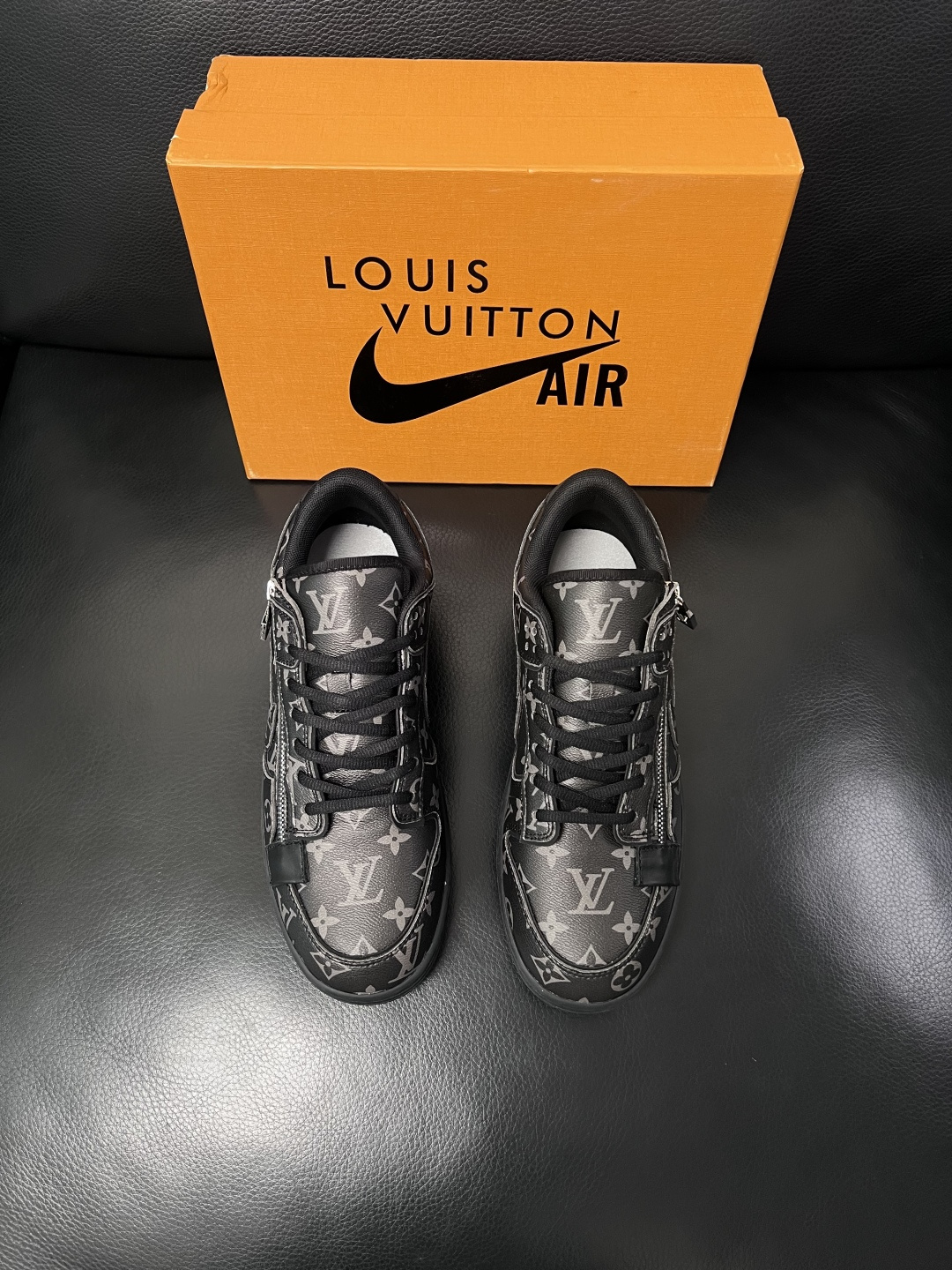 Lv联名nike  高品质  顶级工艺品  路易威登联名，专柜同步，鞋面意大利进口，高品质拼接缤纷色彩复