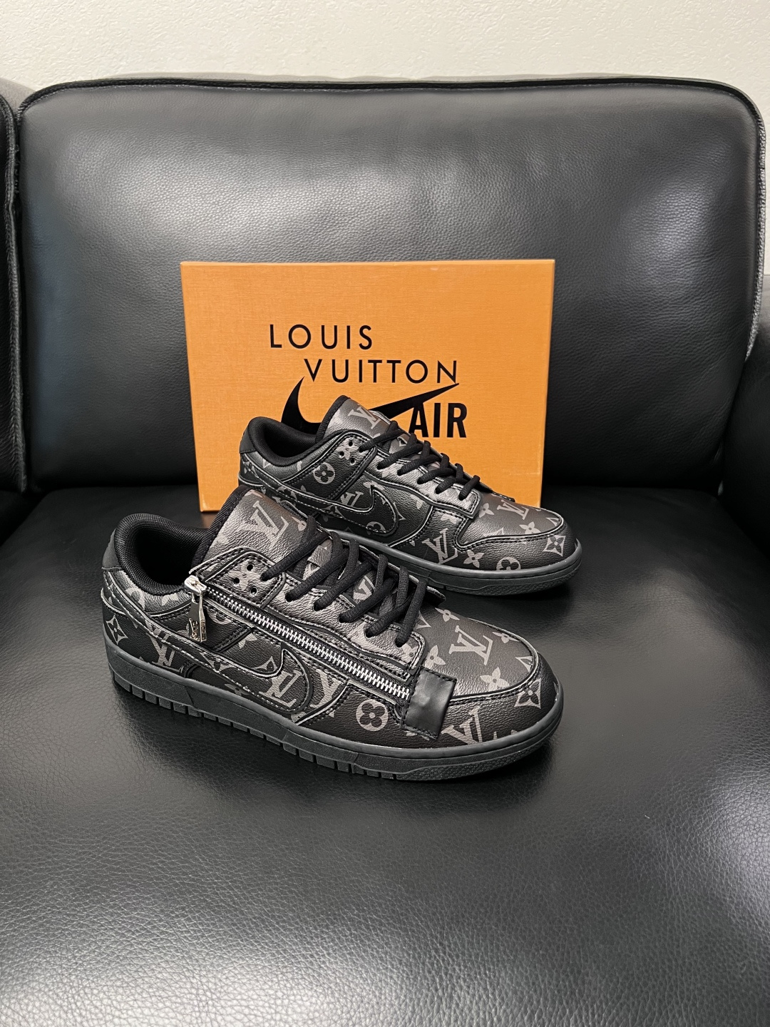 Lv联名nike  高品质  顶级工艺品  路易威登联名，专柜同步，鞋面意大利进口，高品质拼接缤纷色彩复