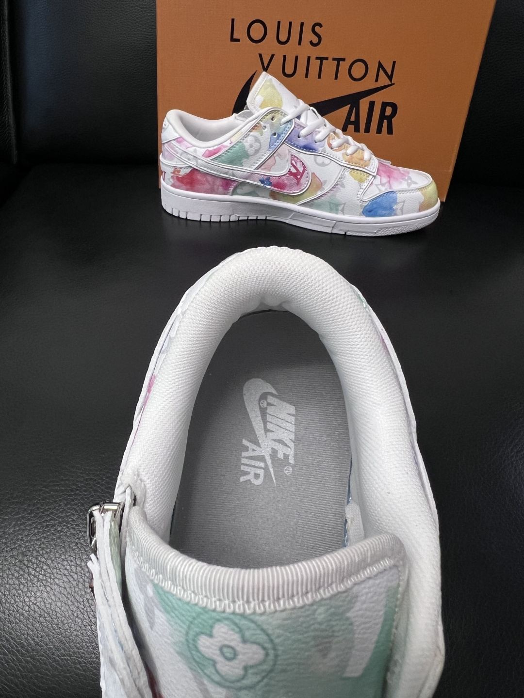 Lv联名nike  高品质  顶级工艺品  路易威登联名，专柜同步，鞋面意大利进口，高品质拼接缤纷色彩复
