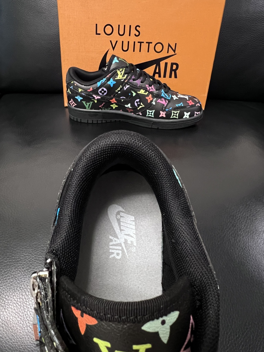 Lv联名nike  高品质  顶级工艺品  路易威登联名，专柜同步，鞋面意大利进口，高品质拼接缤纷色彩复