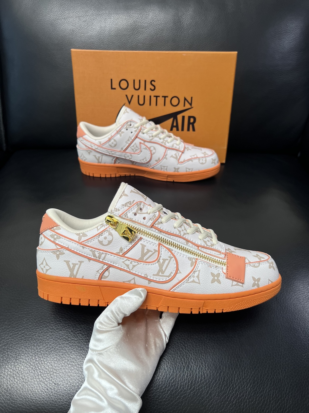 Lv联名nike  高品质  顶级工艺品  路易威登联名，专柜同步，鞋面意大利进口，高品质拼接缤纷色彩复