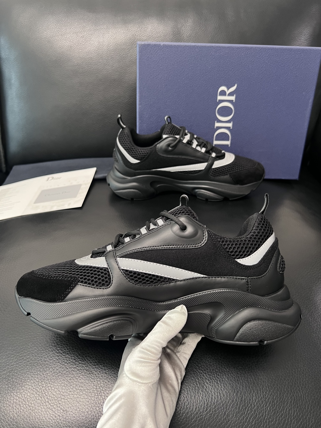 Dior 顶级工艺品 迪奥  专柜同步 原厂配置，意大利进口原版牛皮面料，透气舒适进口水染牛里垫，鞋底：