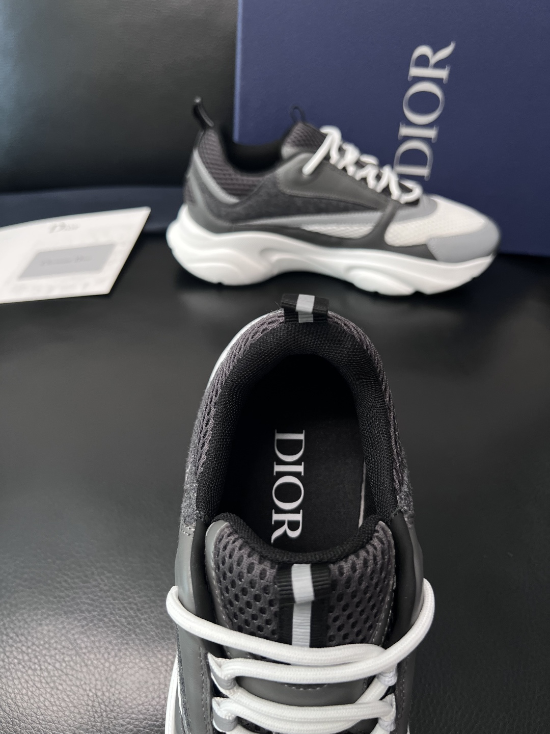 Dior 顶级工艺品 迪奥  专柜同步 原厂配置，意大利进口原版牛皮面料，透气舒适进口水染牛里垫，鞋底：