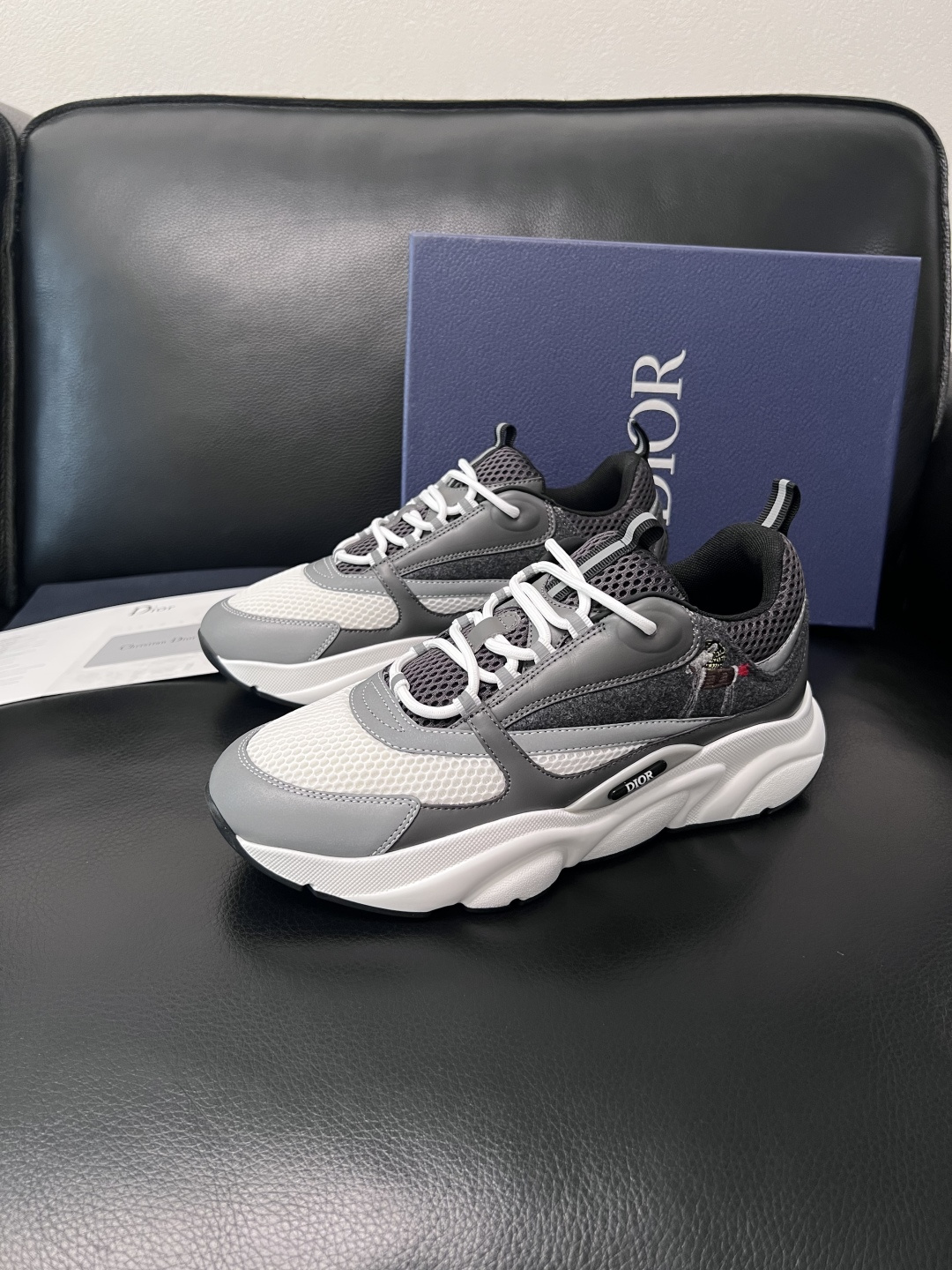 Dior 顶级工艺品 迪奥  专柜同步 原厂配置，意大利进口原版牛皮面料，透气舒适进口水染牛里垫，鞋底：