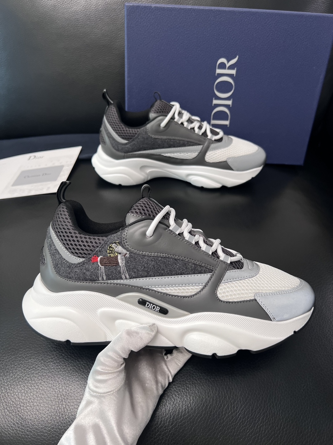 Dior 顶级工艺品 迪奥  专柜同步 原厂配置，意大利进口原版牛皮面料，透气舒适进口水染牛里垫，鞋底：