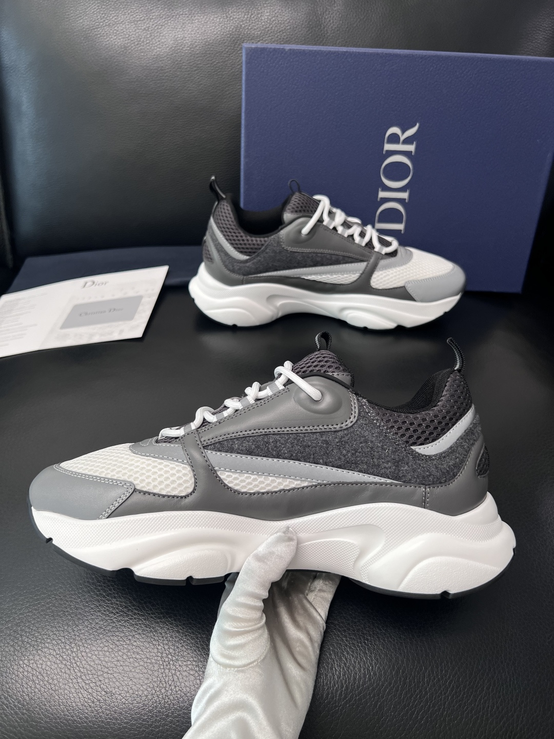 Dior 顶级工艺品 迪奥  专柜同步 原厂配置，意大利进口原版牛皮面料，透气舒适进口水染牛里垫，鞋底：