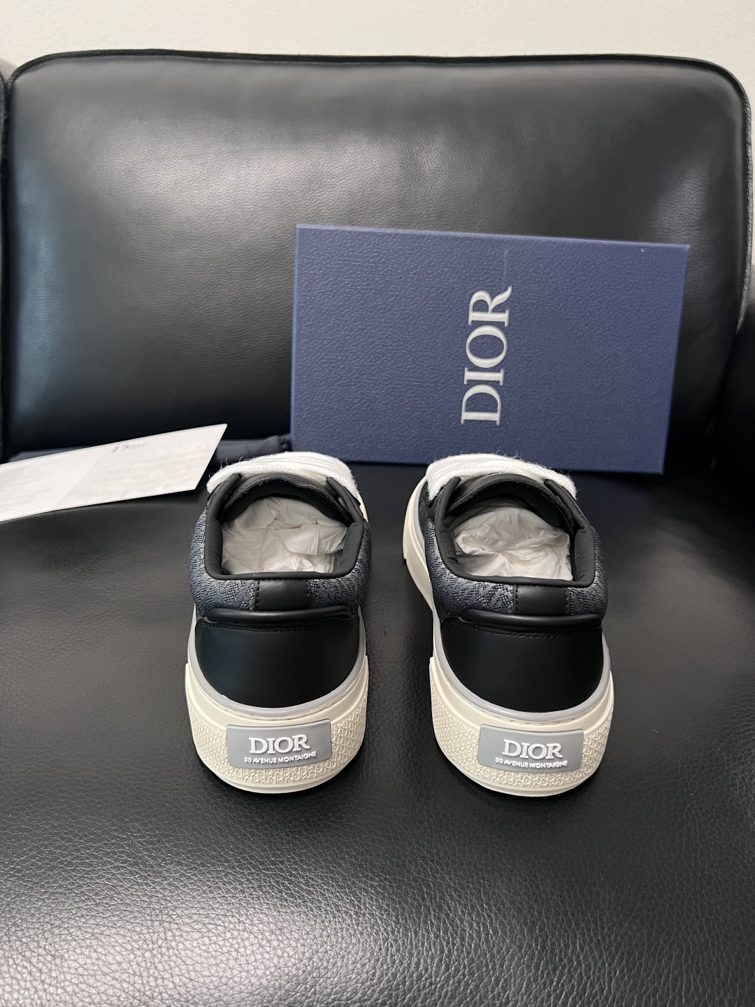 Dior 顶级工艺品 迪奥  专柜同步 原厂配置，意大利进口原版牛皮面料，透气舒适进口水染牛里垫，鞋底：