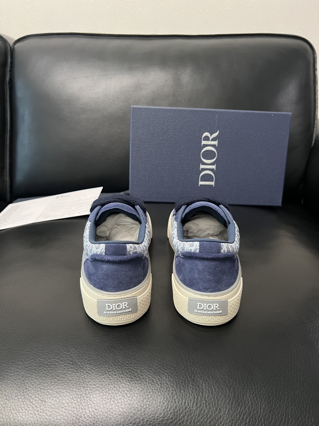 Dior 顶级工艺品 迪奥  专柜同步 原厂配置，意大利进口原版牛皮面料，透气舒适进口水染牛里垫，鞋底：