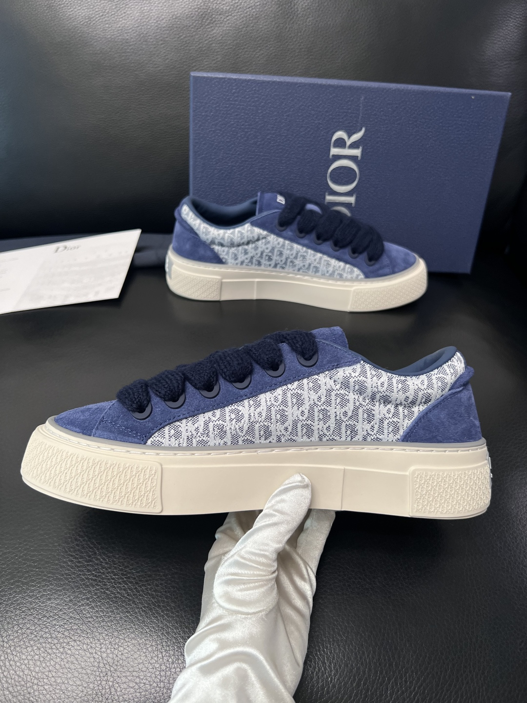 Dior 顶级工艺品 迪奥  专柜同步 原厂配置，意大利进口原版牛皮面料，透气舒适进口水染牛里垫，鞋底：