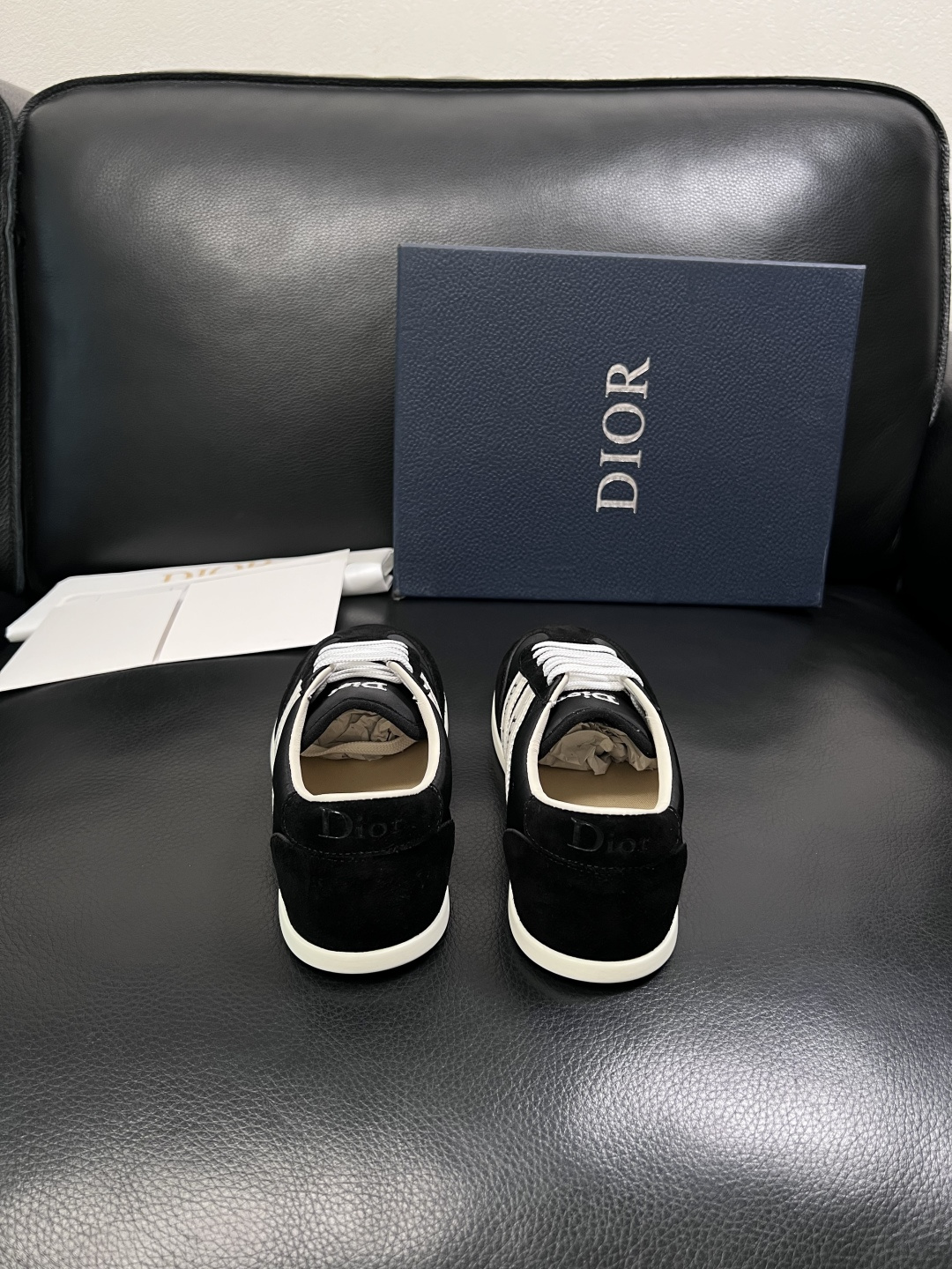 Dior 顶级工艺品 迪奥  专柜同步 原厂配置，意大利进口原版牛皮面料，透气舒适进口水染牛里垫，鞋底：