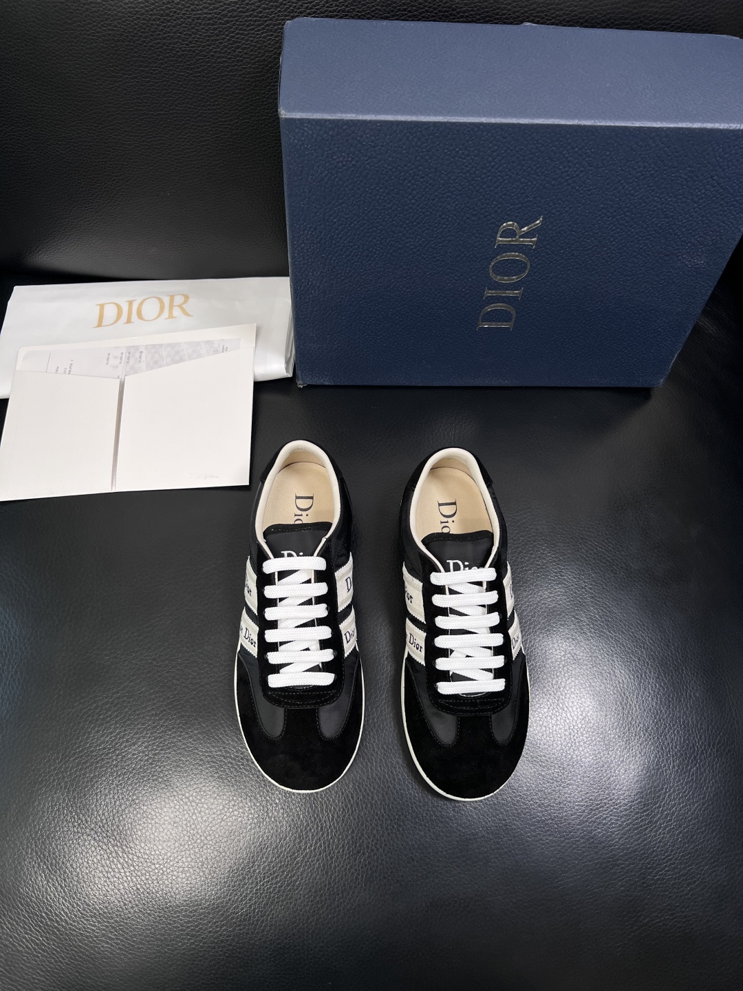 Dior 顶级工艺品 迪奥  专柜同步 原厂配置，意大利进口原版牛皮面料，透气舒适进口水染牛里垫，鞋底：