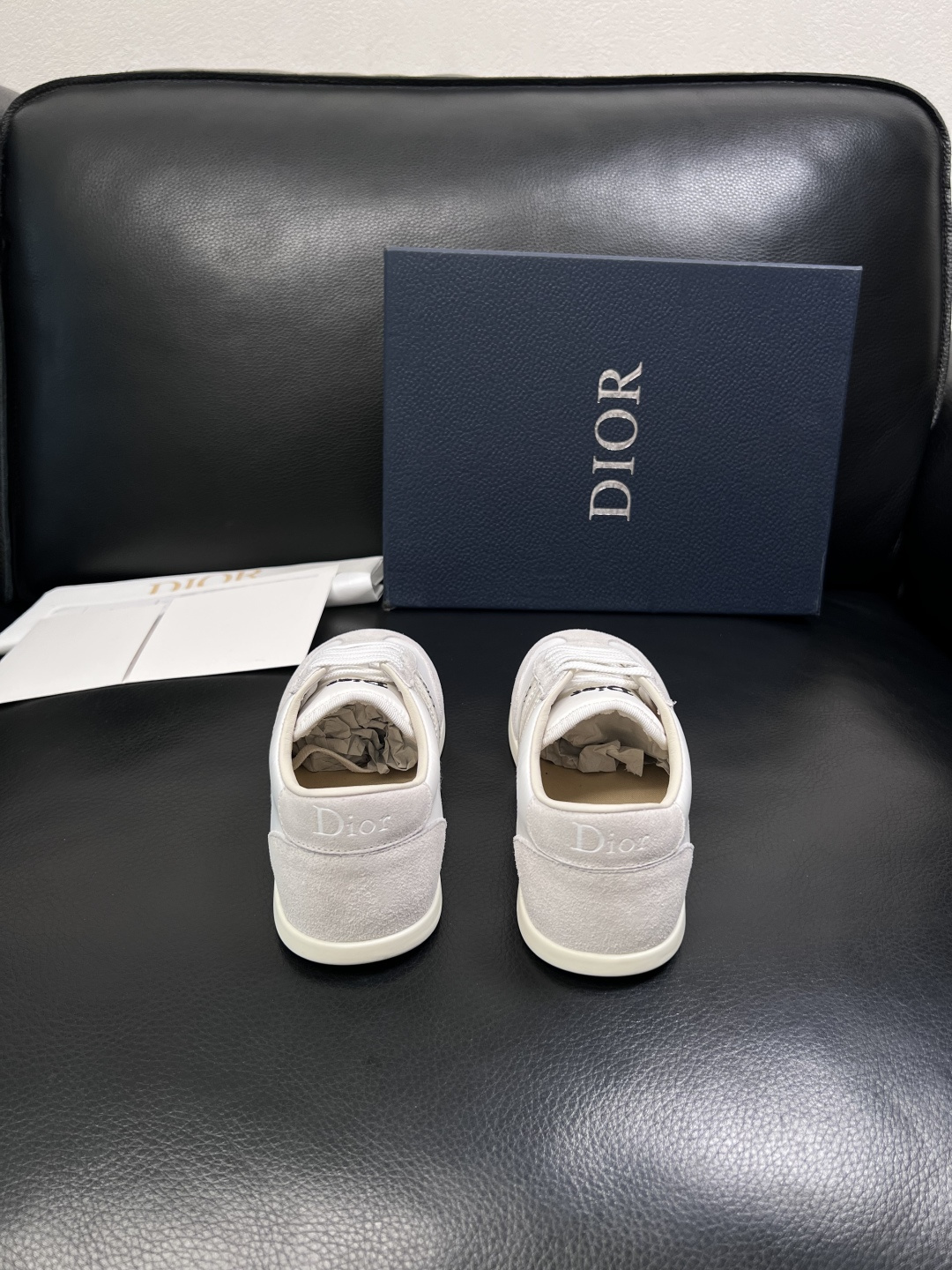 Dior 顶级工艺品 迪奥  专柜同步 原厂配置，意大利进口原版牛皮面料，透气舒适进口水染牛里垫，鞋底：