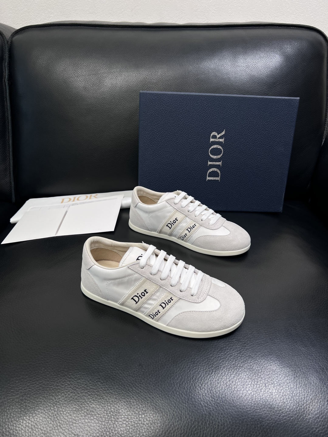 Dior 顶级工艺品 迪奥  专柜同步 原厂配置，意大利进口原版牛皮面料，透气舒适进口水染牛里垫，鞋底：