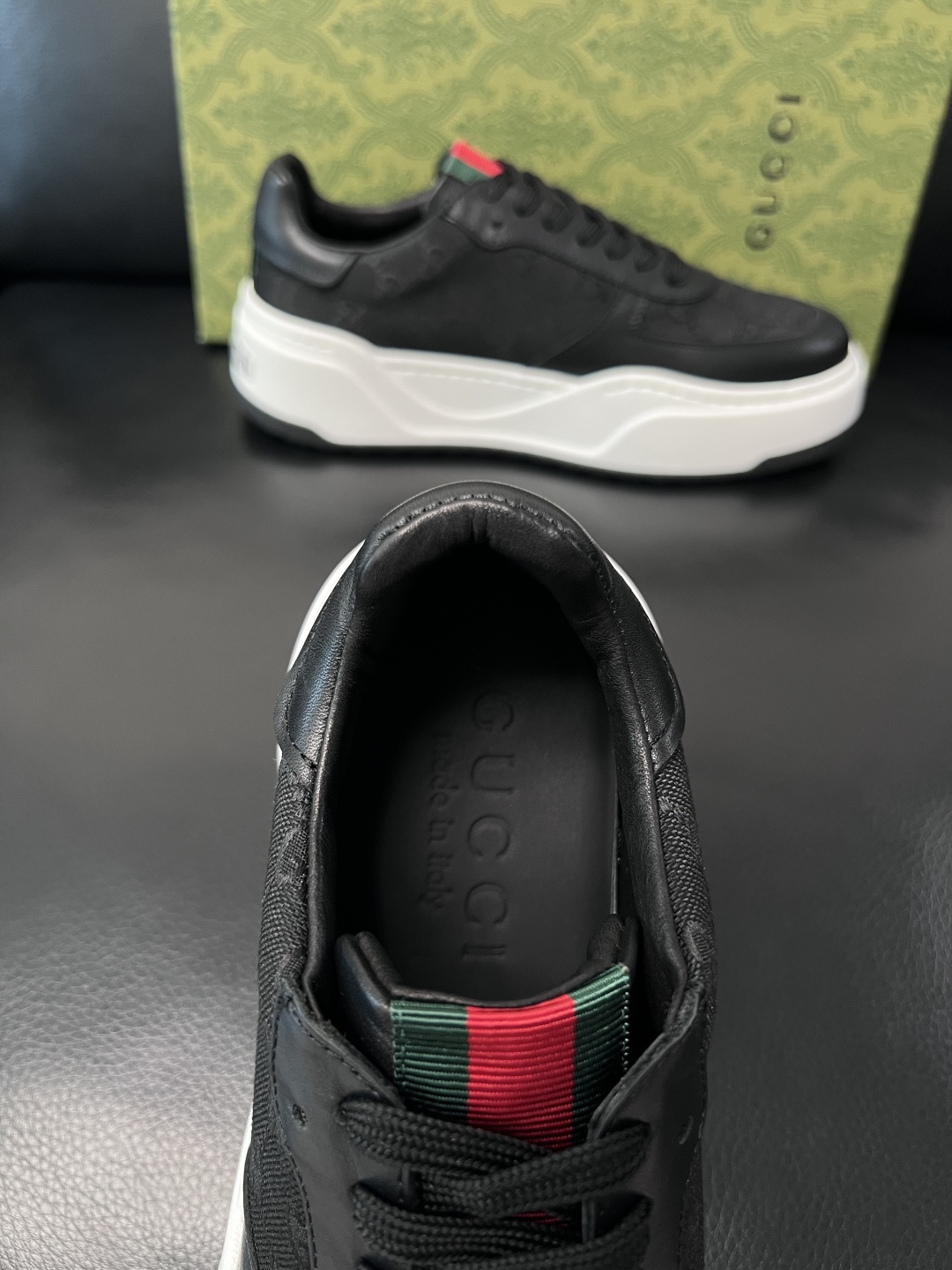 Gucci  高品质  顶级工艺品  古奇专柜新款，原厂配置意大利进口牛皮搭配印花布面料，进口牛皮内里垫