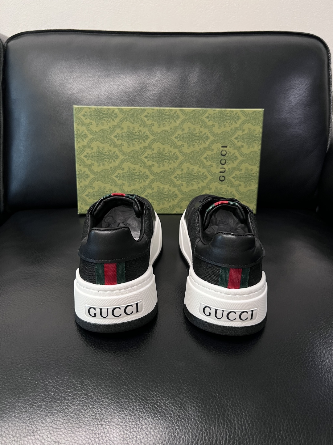 Gucci  高品质  顶级工艺品  古奇专柜新款，原厂配置意大利进口牛皮搭配印花布面料，进口牛皮内里垫