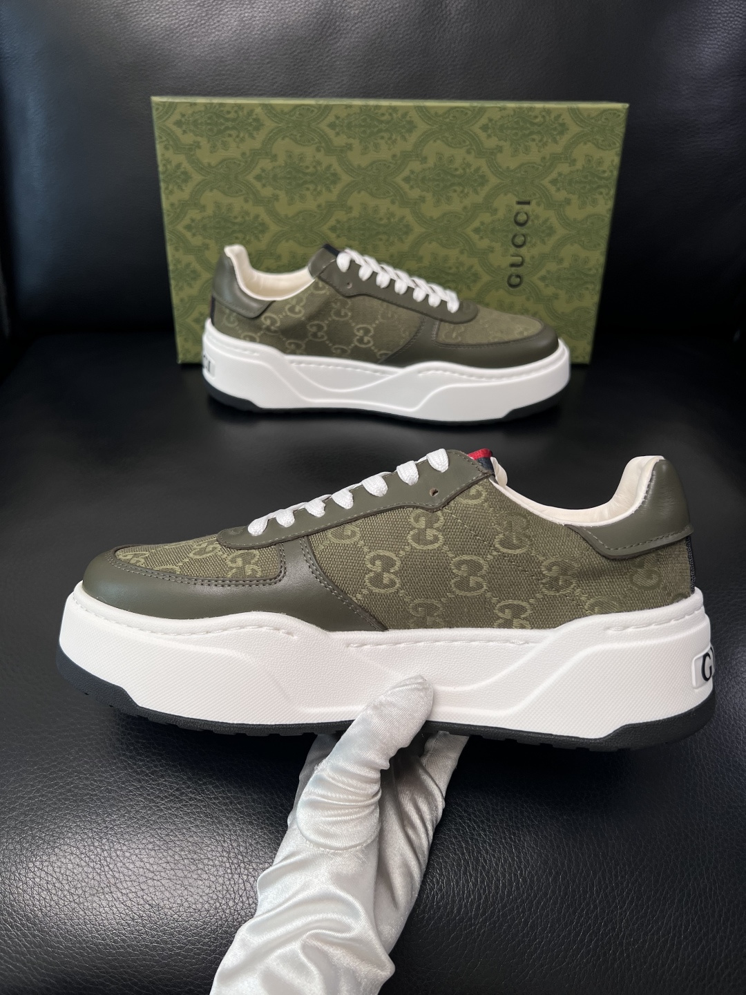 Gucci  高品质  顶级工艺品  古奇专柜新款，原厂配置意大利进口牛皮搭配印花布面料，进口牛皮内里垫
