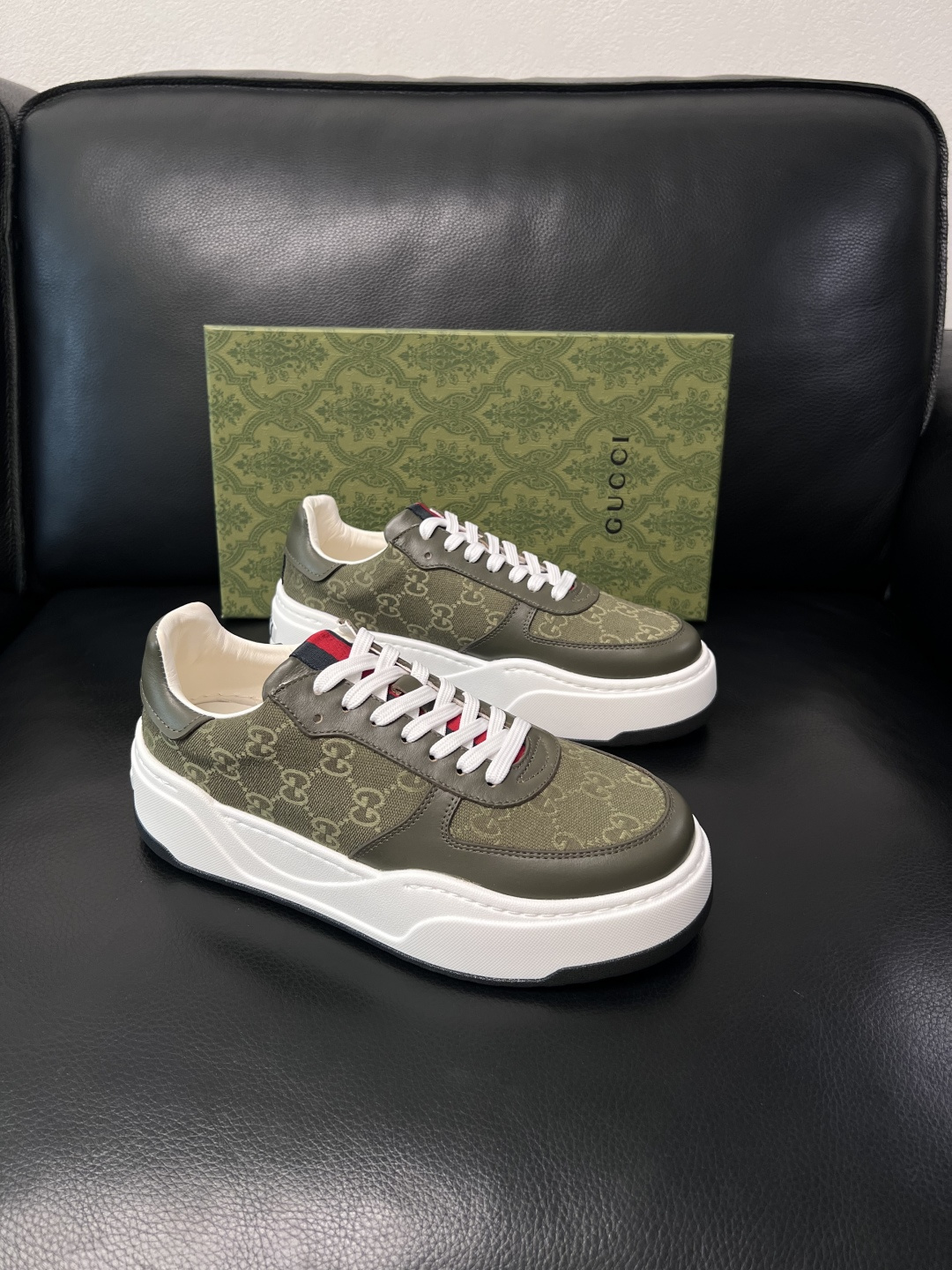 Gucci  高品质  顶级工艺品  古奇专柜新款，原厂配置意大利进口牛皮搭配印花布面料，进口牛皮内里垫