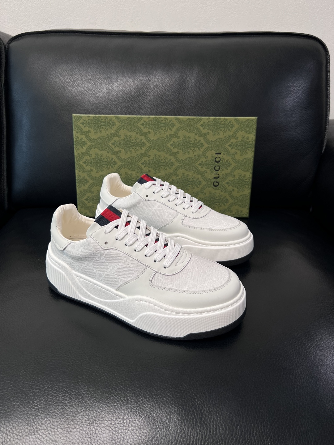 Gucci  高品质  顶级工艺品  古奇专柜新款，原厂配置意大利进口牛皮搭配印花布面料，进口牛皮内里垫
