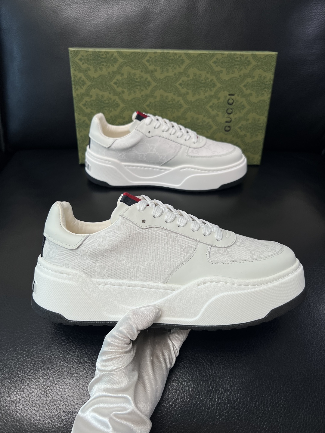 Gucci  高品质  顶级工艺品  古奇专柜新款，原厂配置意大利进口牛皮搭配印花布面料，进口牛皮内里垫