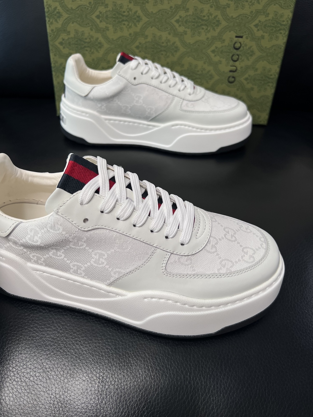 Gucci  高品质  顶级工艺品  古奇专柜新款，原厂配置意大利进口牛皮搭配印花布面料，进口牛皮内里垫