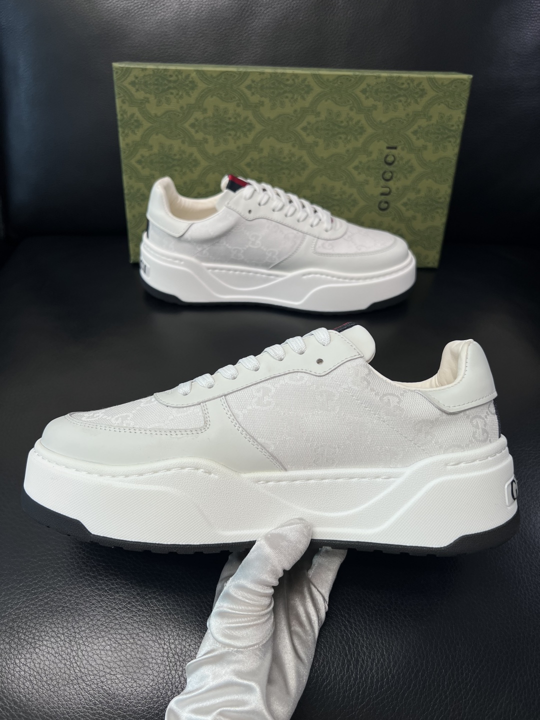 Gucci  高品质  顶级工艺品  古奇专柜新款，原厂配置意大利进口牛皮搭配印花布面料，进口牛皮内里垫