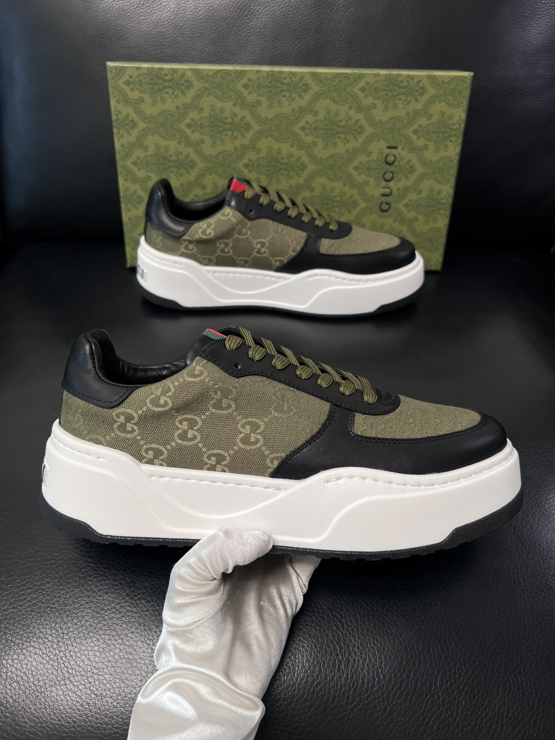 Gucci  高品质  顶级工艺品  古奇专柜新款，原厂配置意大利进口牛皮搭配印花布面料，进口牛皮内里垫