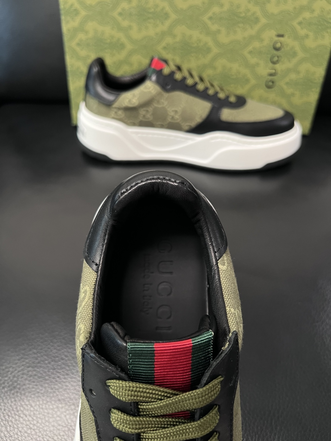 Gucci  高品质  顶级工艺品  古奇专柜新款，原厂配置意大利进口牛皮搭配印花布面料，进口牛皮内里垫