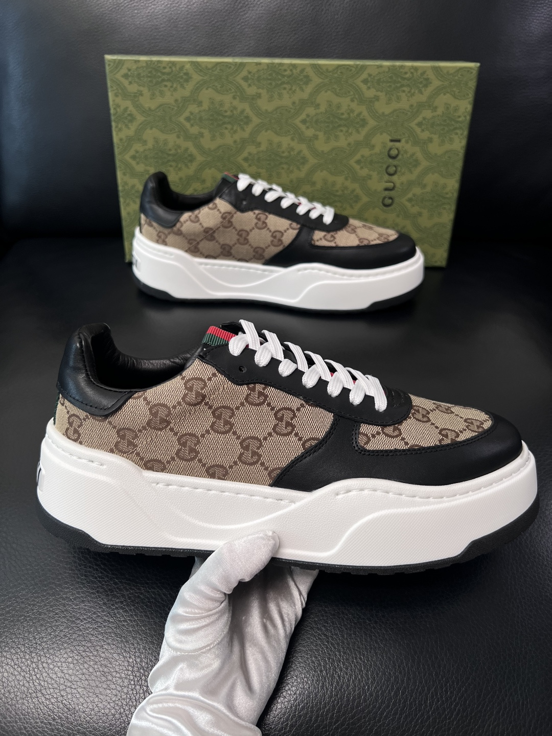 Gucci  高品质  顶级工艺品  古奇专柜新款，原厂配置意大利进口牛皮搭配印花布面料，进口牛皮内里垫